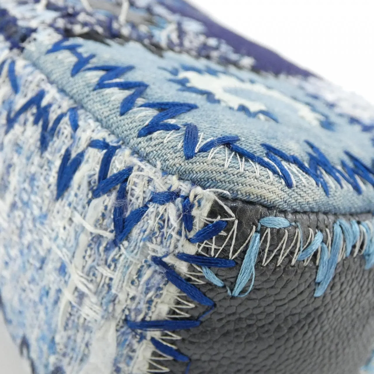 CHANEL 65468 Shoulder Patent Leather Blue Patent Leather Rank A - Thumbnail 3