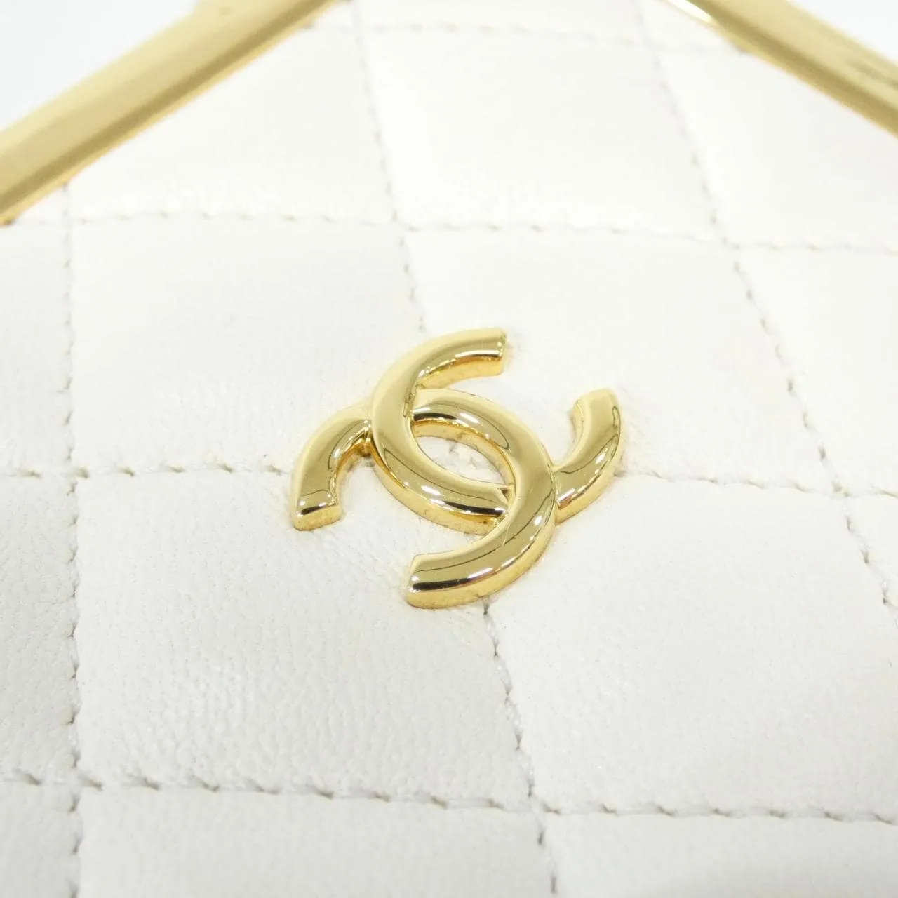 CHANEL Wallet Lambskin White Lambskin Rank B - Thumbnail 4