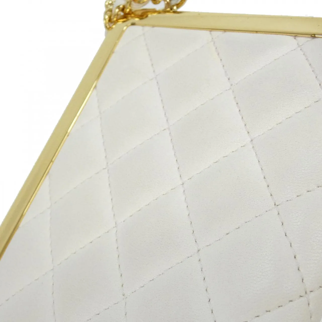 CHANEL Wallet Lambskin White Lambskin Rank B - Thumbnail 6