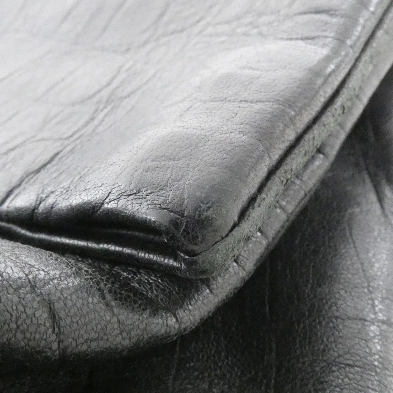 SAINT LAURENT 574106 C9H0D Shoulder Leather