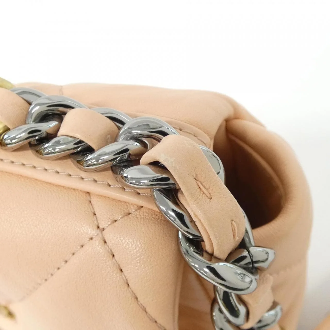 CHANEL Chanel 19 AS1160 Shoulder Lambskin 黑色 羊皮 中古品A - 縮圖 4