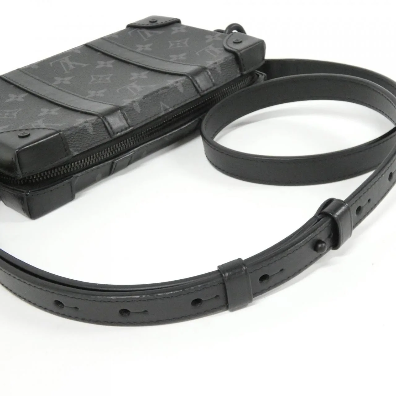 LOUIS VUITTON Soft Trunk M69838 Shoulder Monogram 黑色 Monogram 中古品A - 縮圖 8