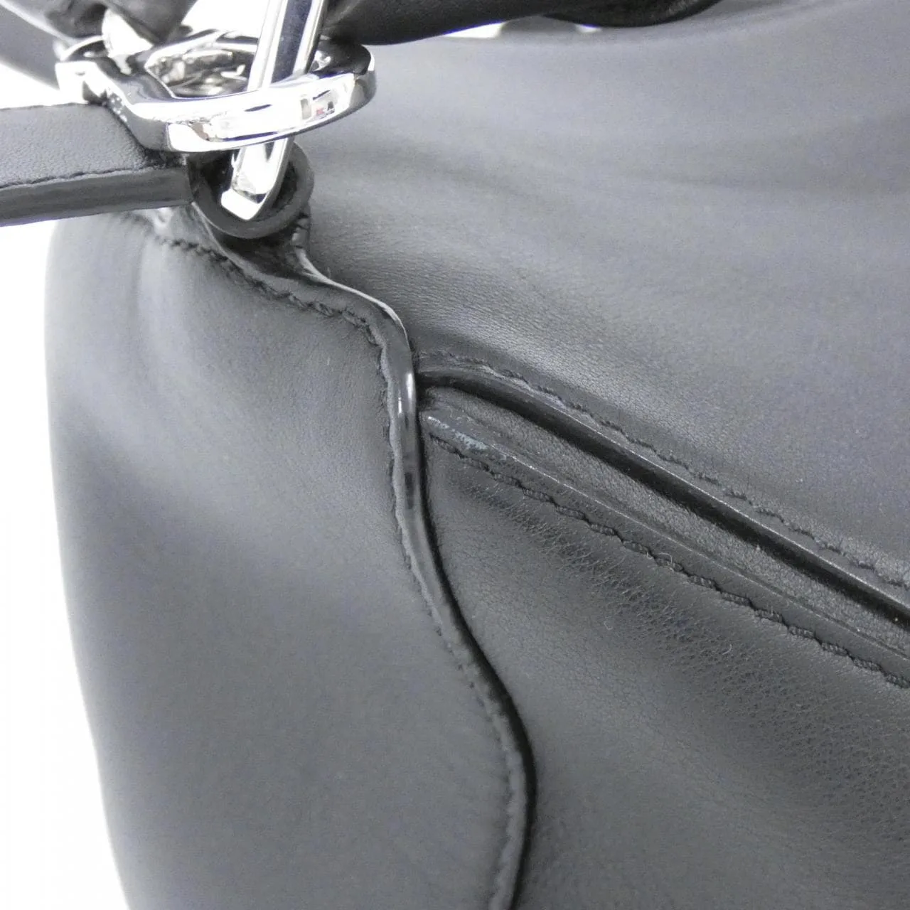 LOEWE Puzzle 322 30 S20 Handbag 黑色 中古品A - 縮圖 5