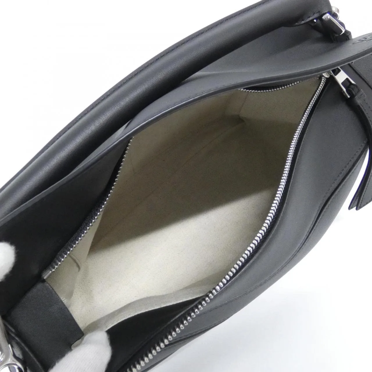 LOEWE Puzzle 322 30 S20 Handbag 黑色 中古品A - 縮圖 9