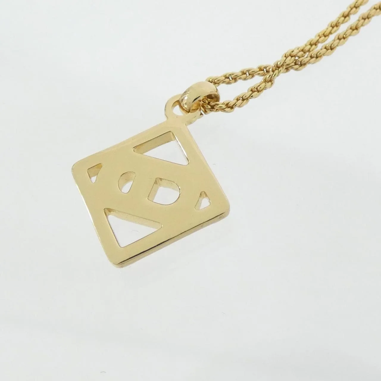 DIOR Accessories 3
