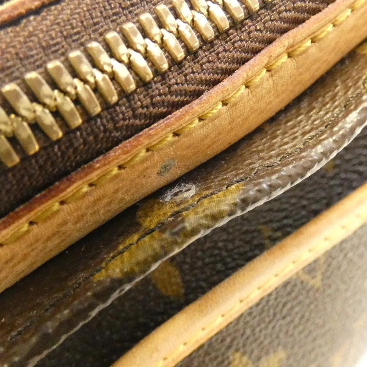 LOUIS VUITTON M40008 Shoulder Monogram 5