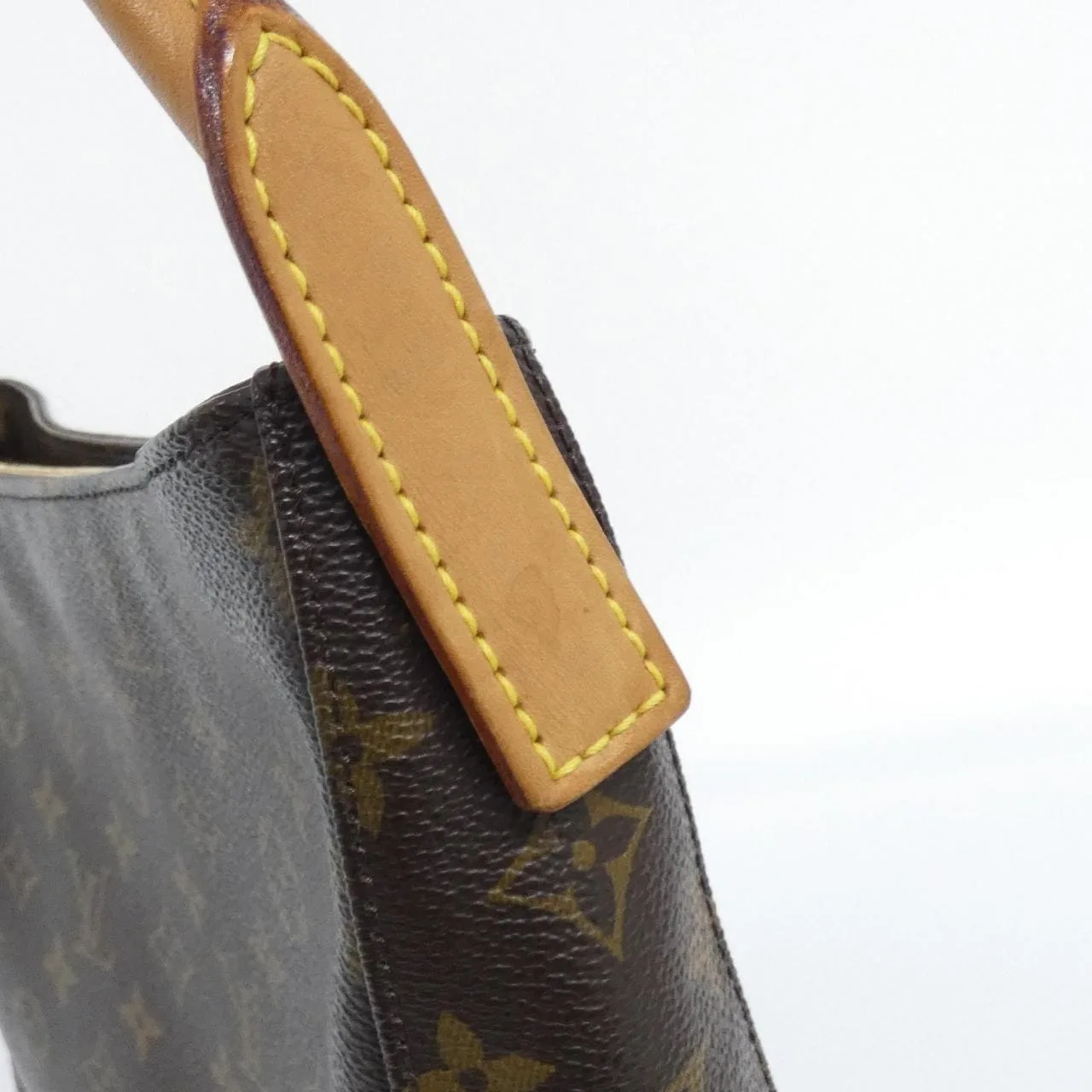 LOUIS VUITTON Looping M51145 Shoulder Monogram Black Monogram Rank A - Thumbnail 3