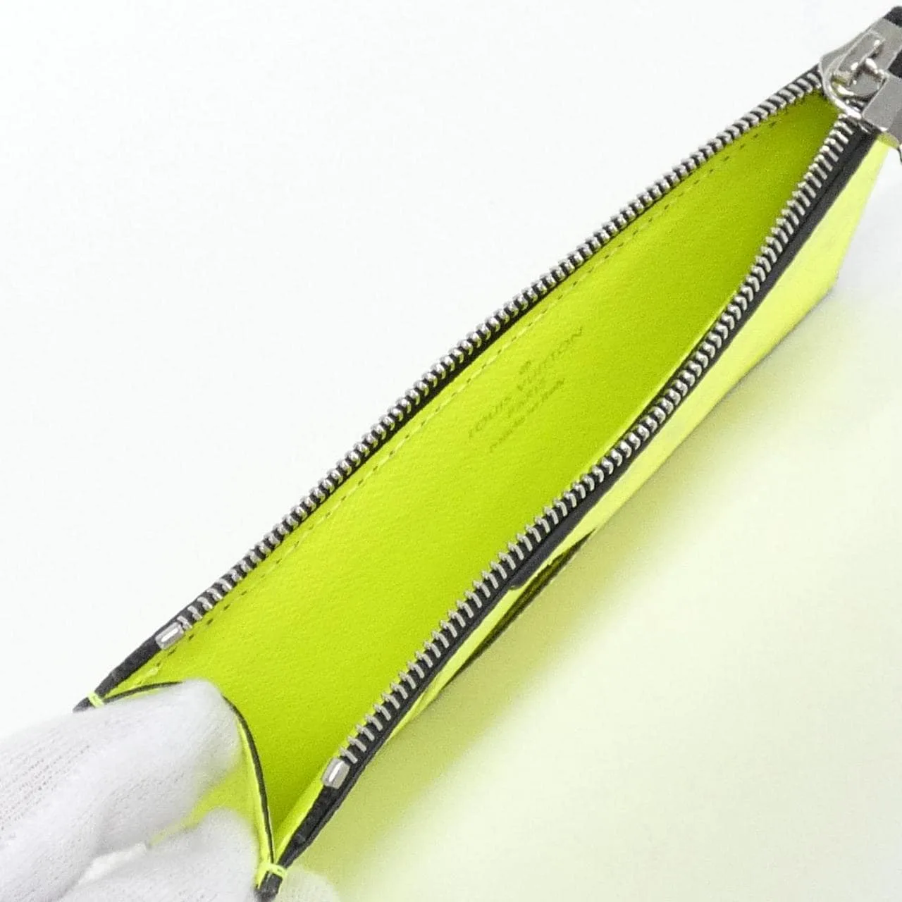 LOUIS VUITTON M30320 Coin Case Canvas 黑色 帆布 中古品A - 縮圖 4