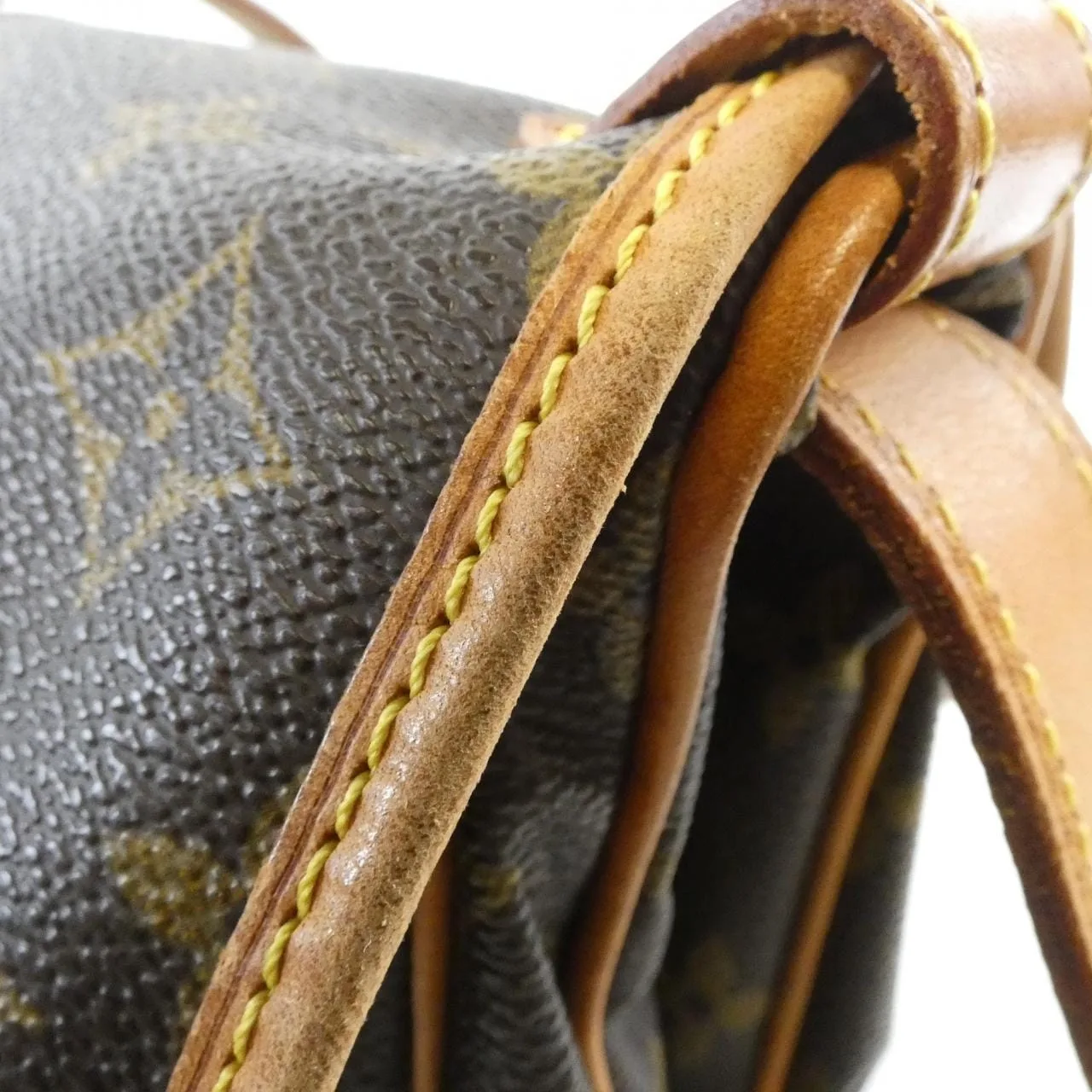 LOUIS VUITTON Saumur M42256 Shoulder Monogram 4