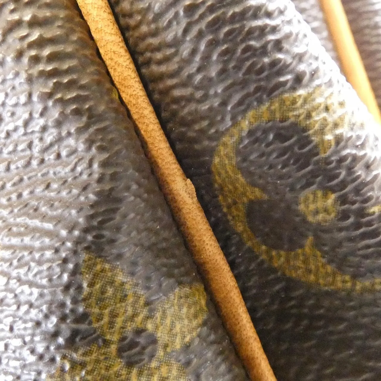 LOUIS VUITTON Saumur M42256 Shoulder Monogram 5