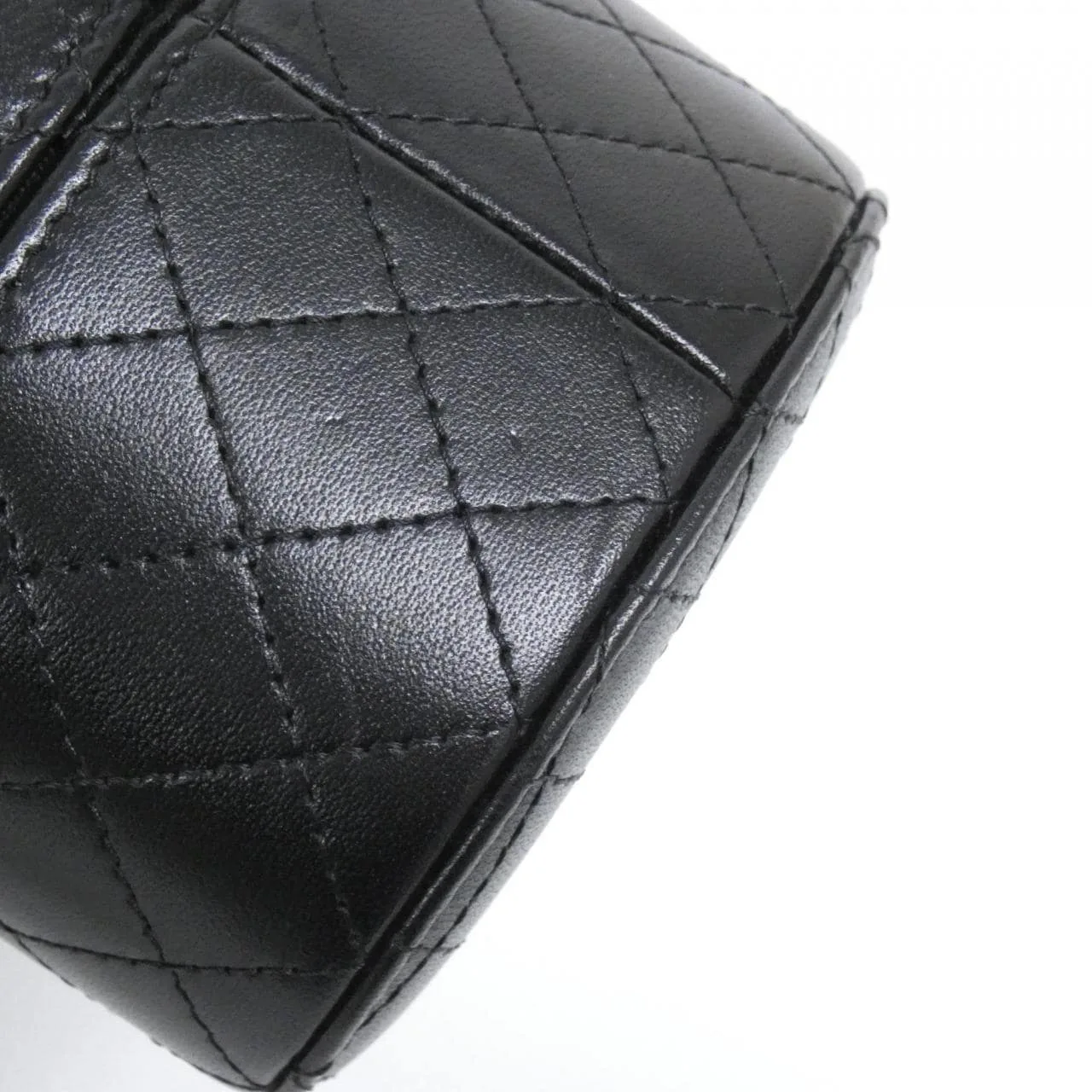 CHANEL Timeless Classic AP1573 Shoulder Lambskin Black Lambskin - Thumbnail 4