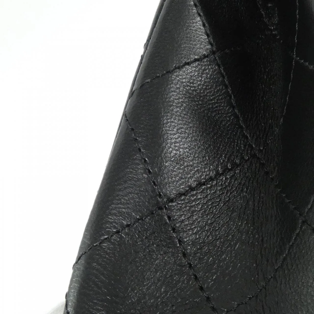 CHANEL Matelasse 1113 Shoulder Lambskin 黑色 羊皮 中古品A - 縮圖 4