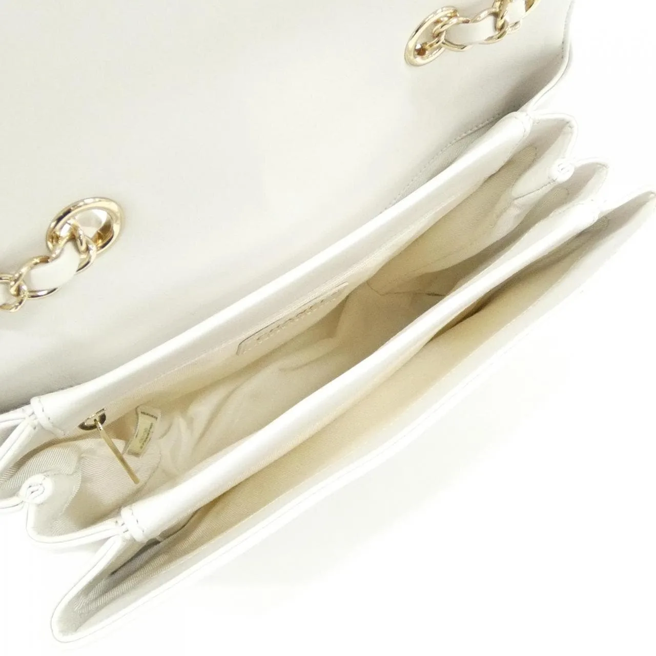 CHANEL AS0560 Shoulder 白色 中古品A - 縮圖 7