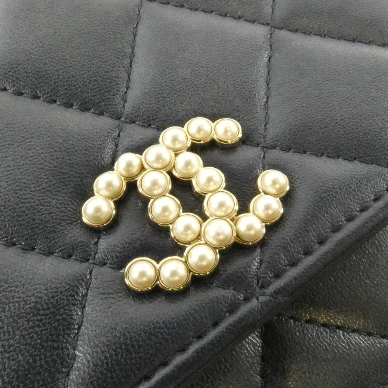 CHANEL Chanel 19 AP3807 銀包 羊皮 4