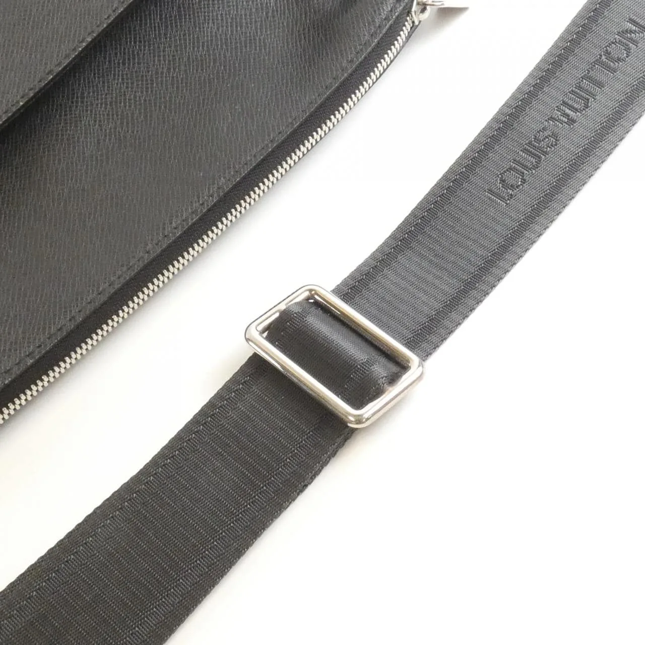 LOUIS VUITTON M30238 Shoulder Black Rank B - Thumbnail 8
