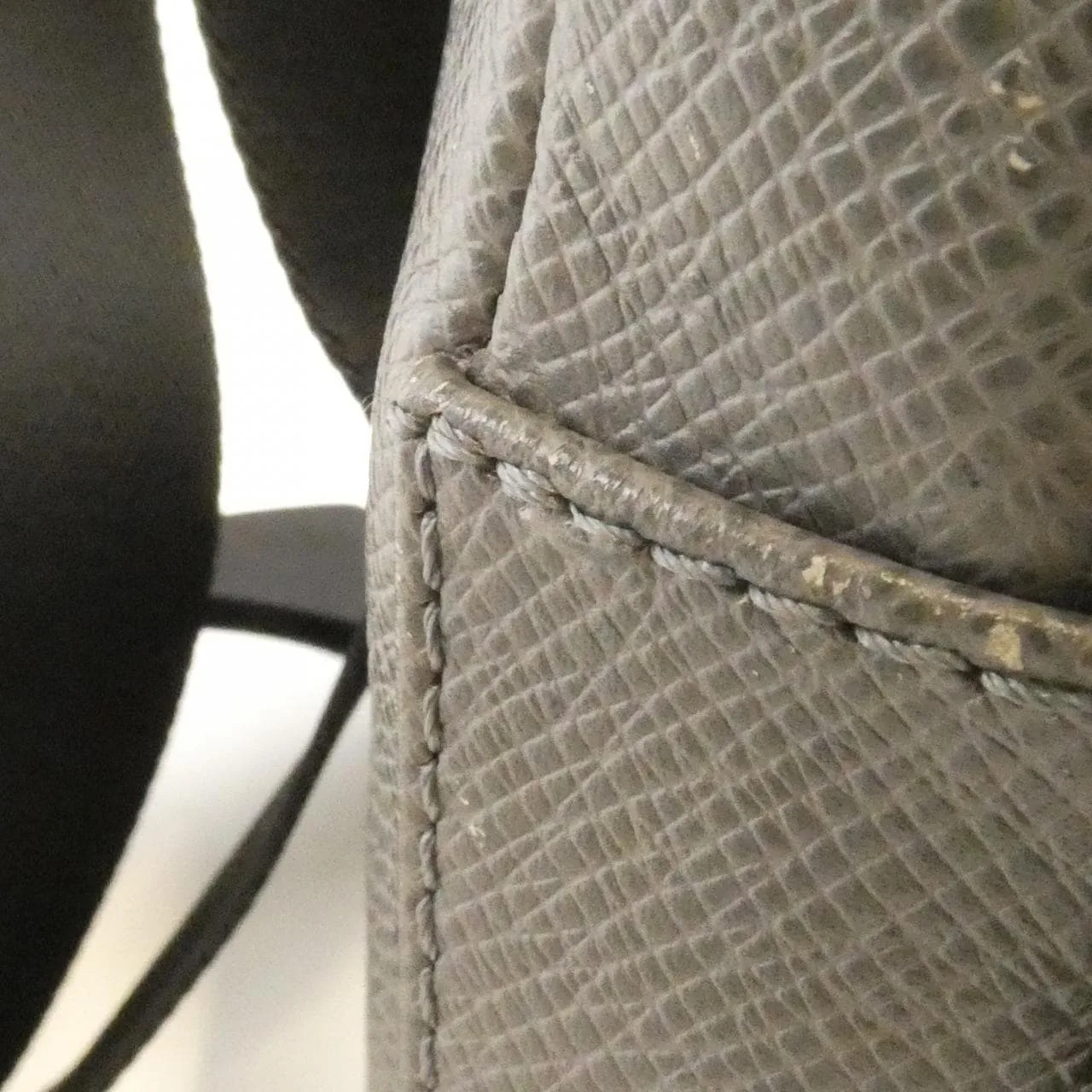 LOUIS VUITTON Avenue M30801 Handbag Black Rank B - Thumbnail 8