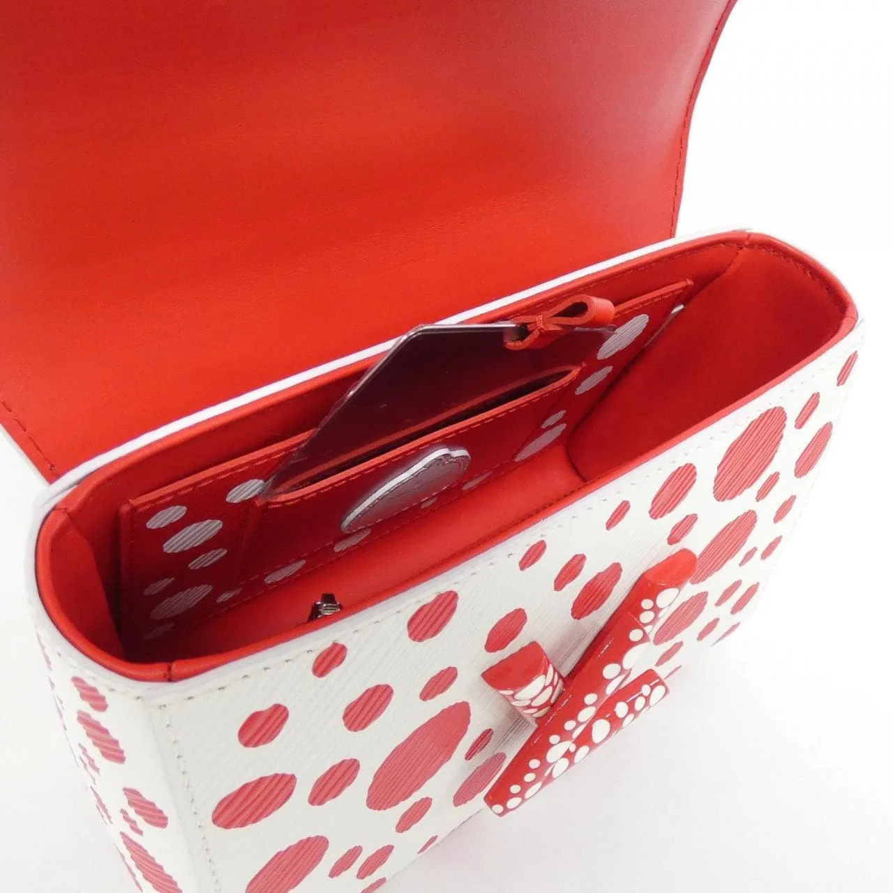 LOUIS VUITTON Twist M21949 Shoulder Epi Rouge Epi Rank A - Thumbnail 6