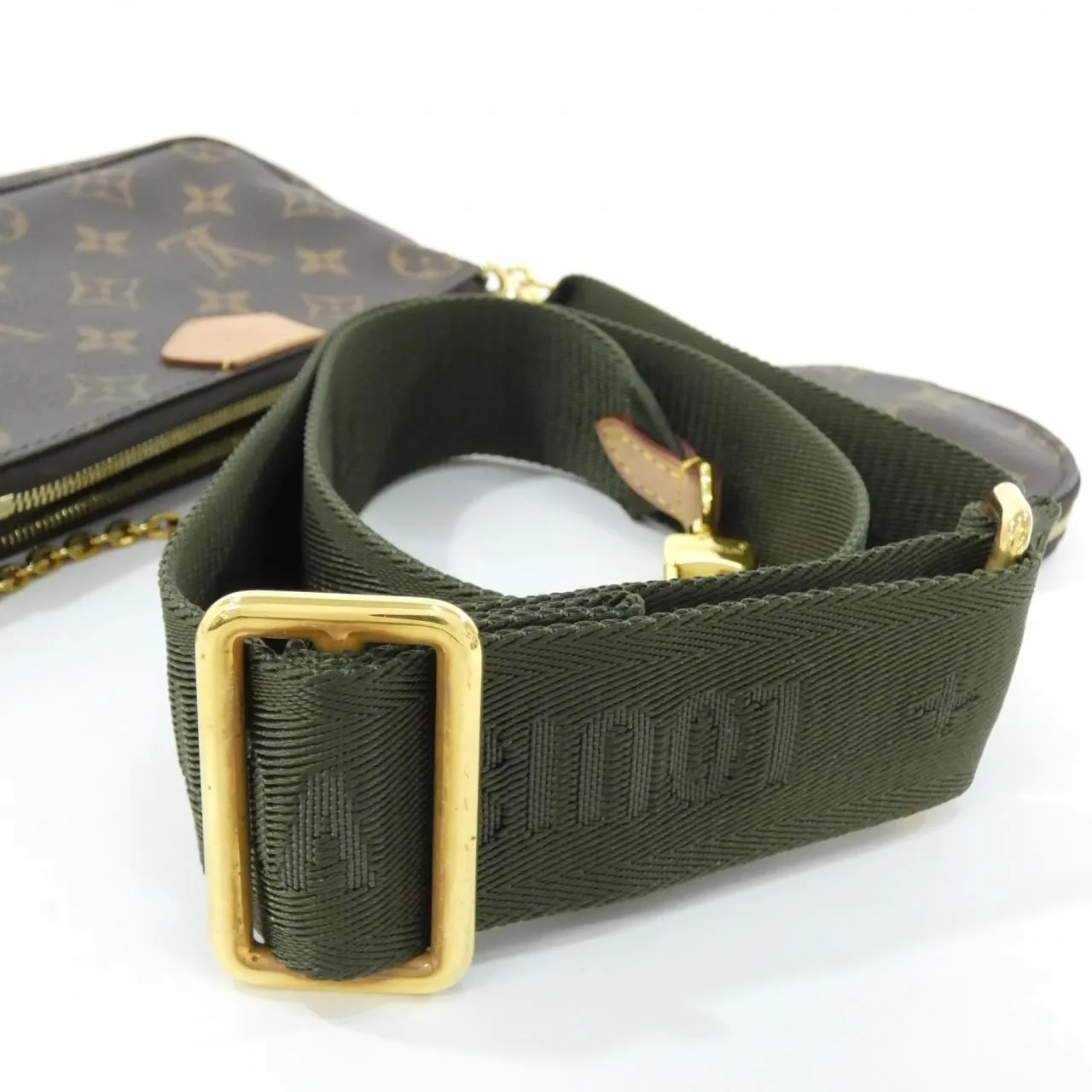 LOUIS VUITTON Pochette M44813 Shoulder Monogram 黑色 Monogram 中古品A - 縮圖 5
