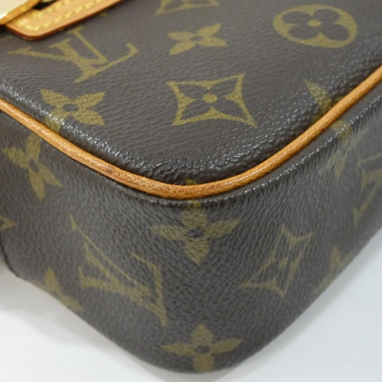 LOUIS VUITTON Pochette M51183 Shoulder Monogram 黑色 Monogram 中古品A - 縮圖 3