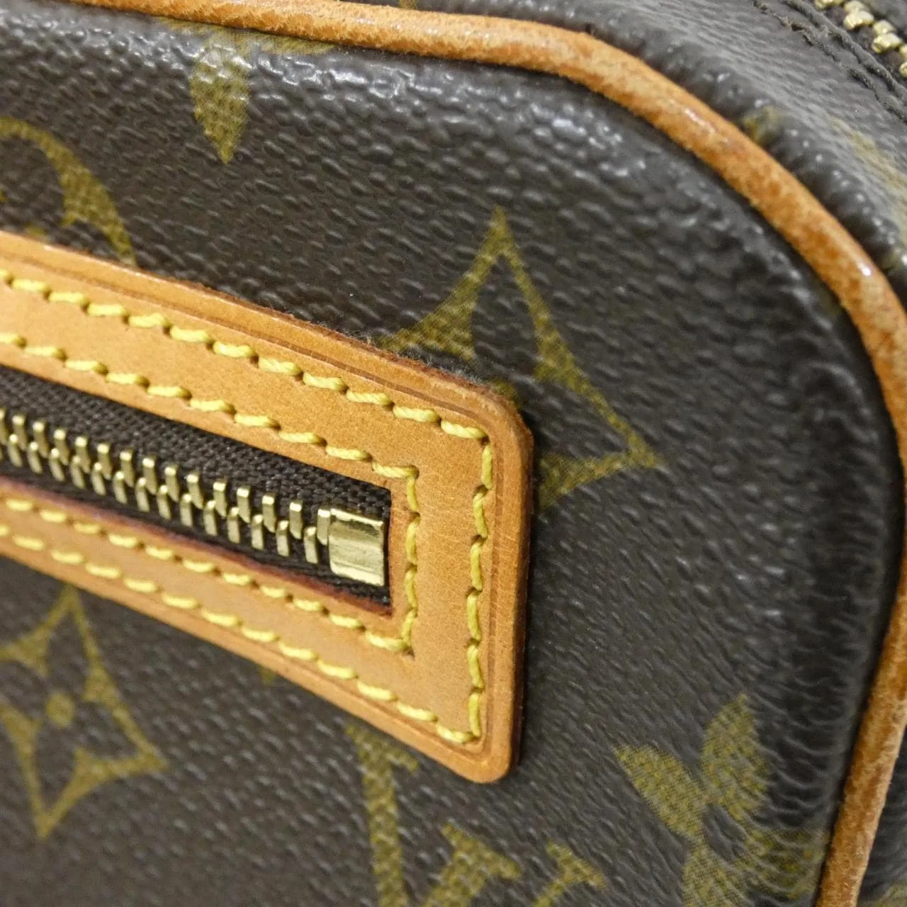 LOUIS VUITTON Pochette M51183 Shoulder Monogram 黑色 Monogram 中古品A - 縮圖 4