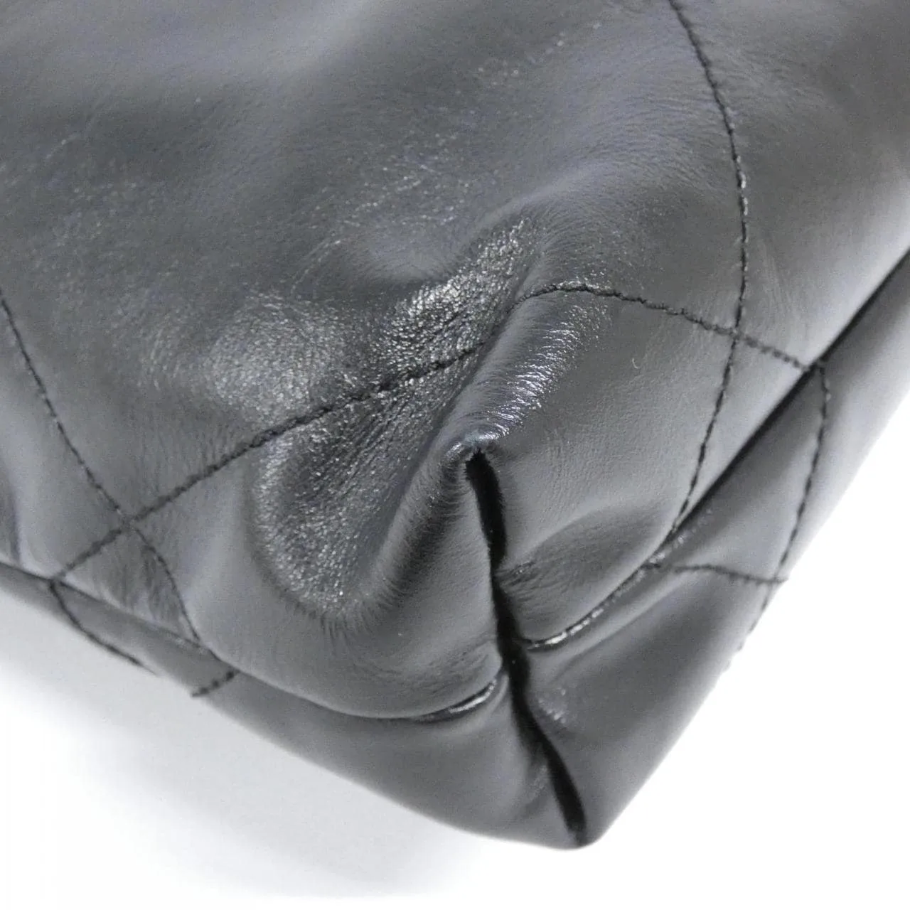 CHANEL Chanel 22 AS3980 Handbag Black - Thumbnail 3