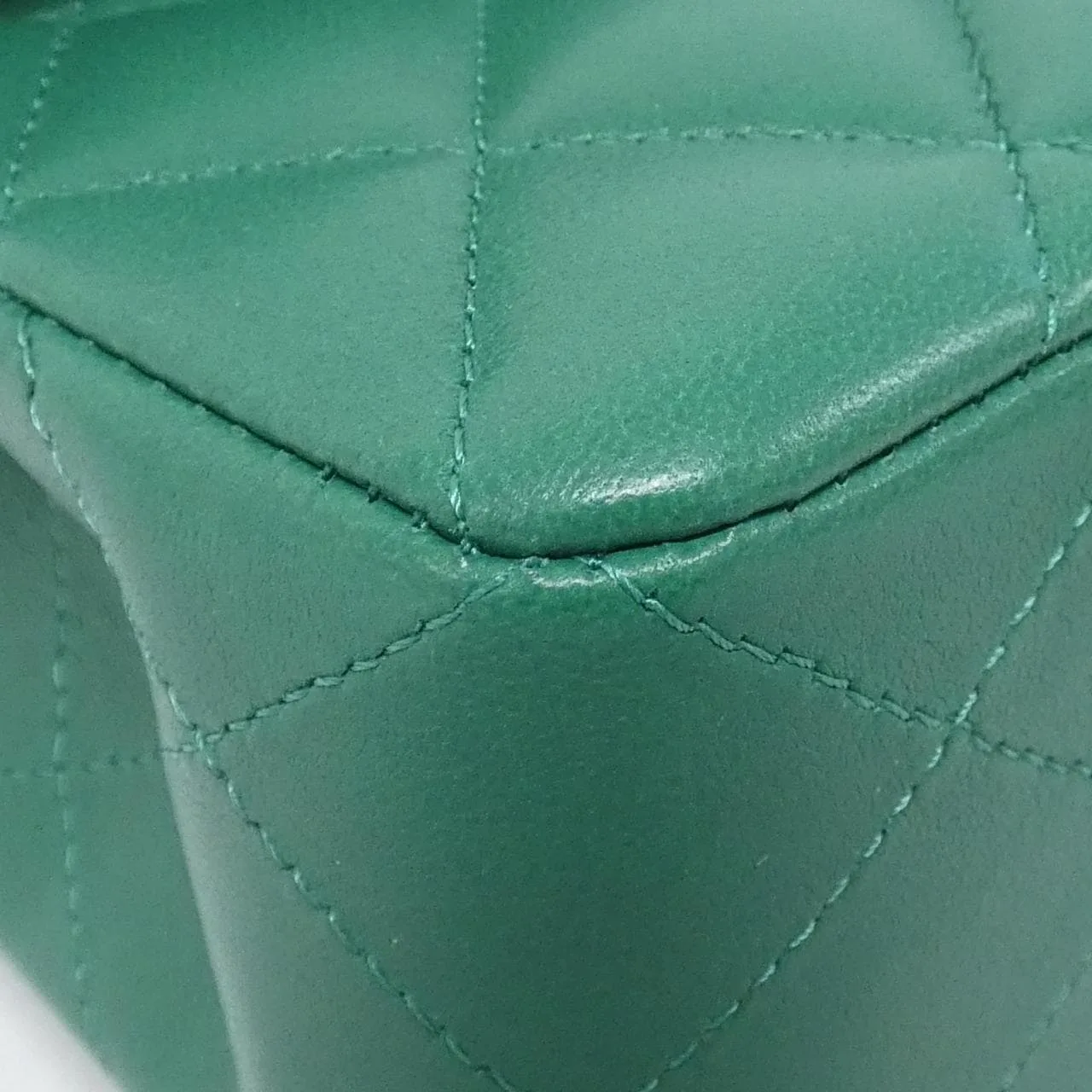 CHANEL Matelasse 1113 Shoulder Lambskin Green Lambskin Rank A - Thumbnail 3