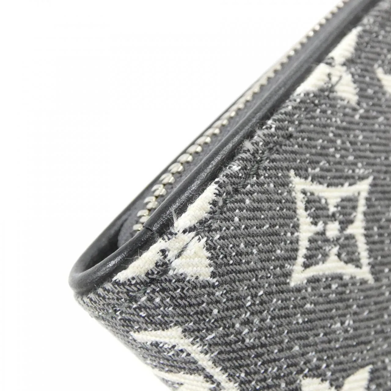 LOUIS VUITTON M81858 Wallet Monogram Black Monogram Rank A - Thumbnail 3