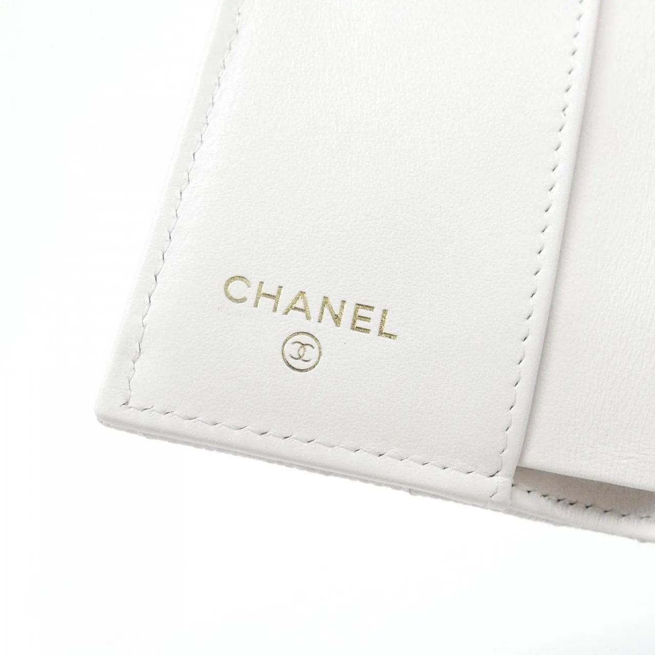 CHANEL Chanel 19 AP3081 Wallet Grained Calfskin 白色 荔枝紋牛皮 中古品A - 縮圖 6