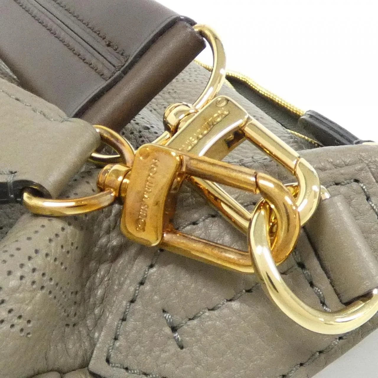 LOUIS VUITTON Mahina M94213 Shoulder Taupe Rank A - Thumbnail 5