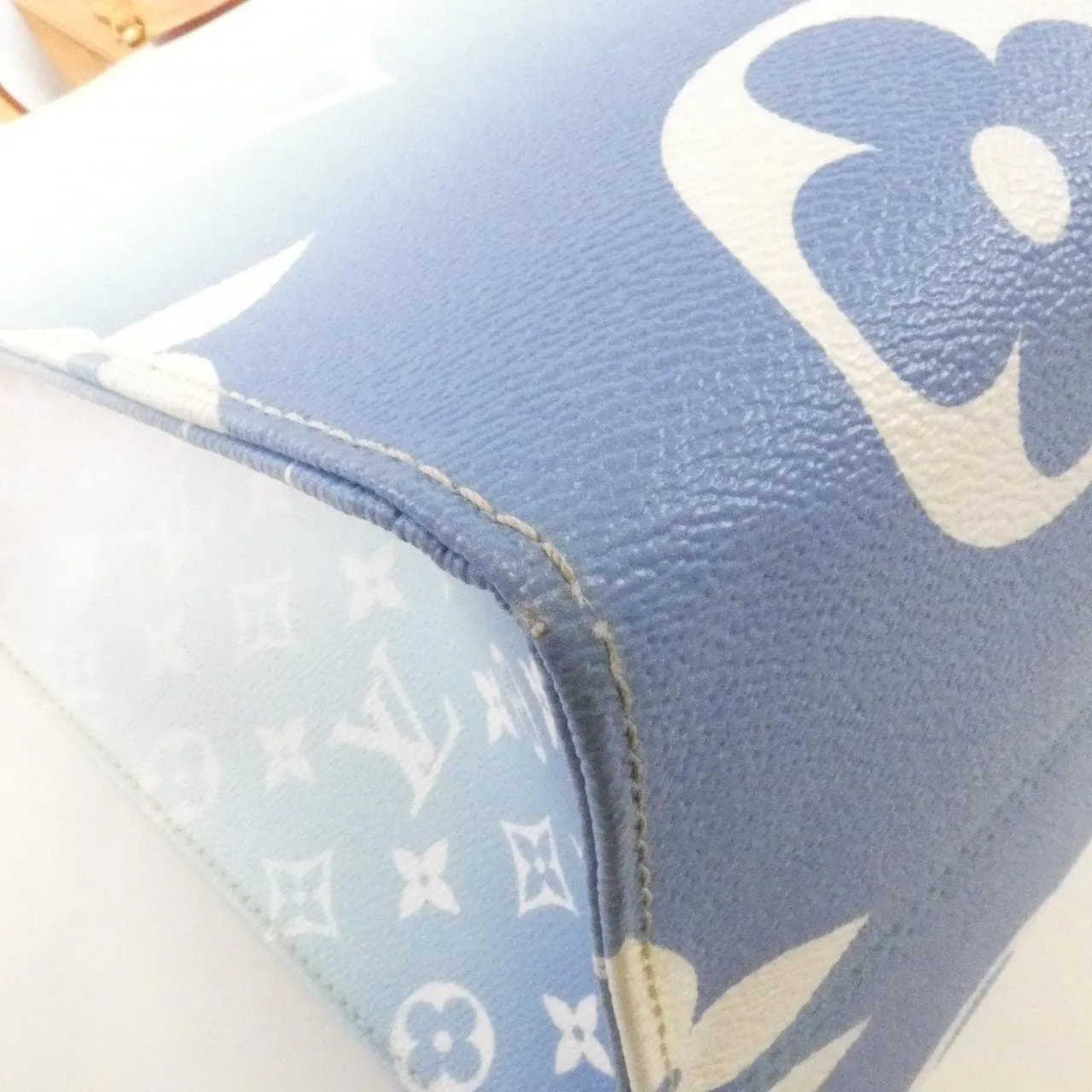 LOUIS VUITTON OnTheGo M57639 Handbag Monogram Blue Monogram Rank B - Thumbnail 2