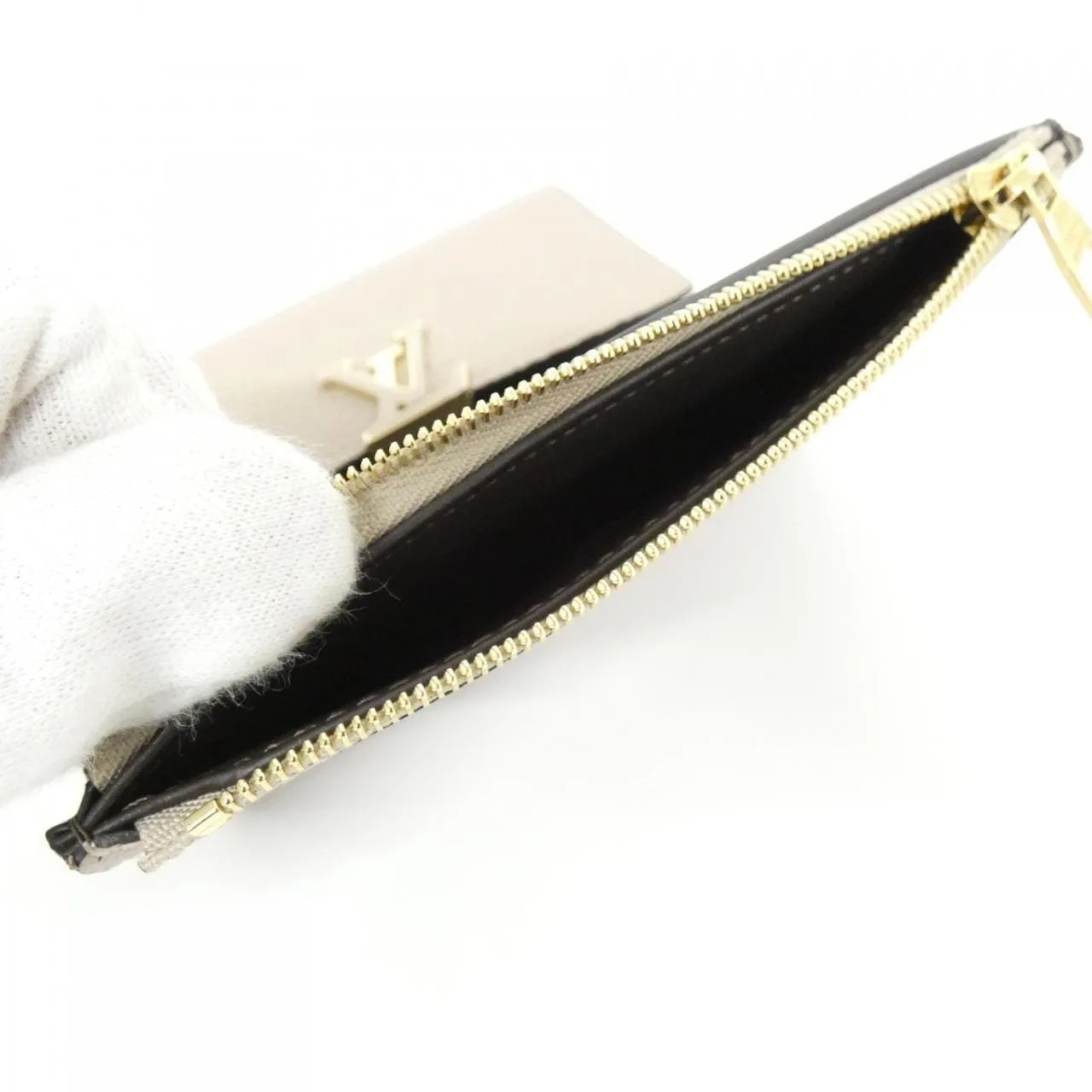 LOUIS VUITTON Capucines M62159 Wallet Black Rank A - Thumbnail 9
