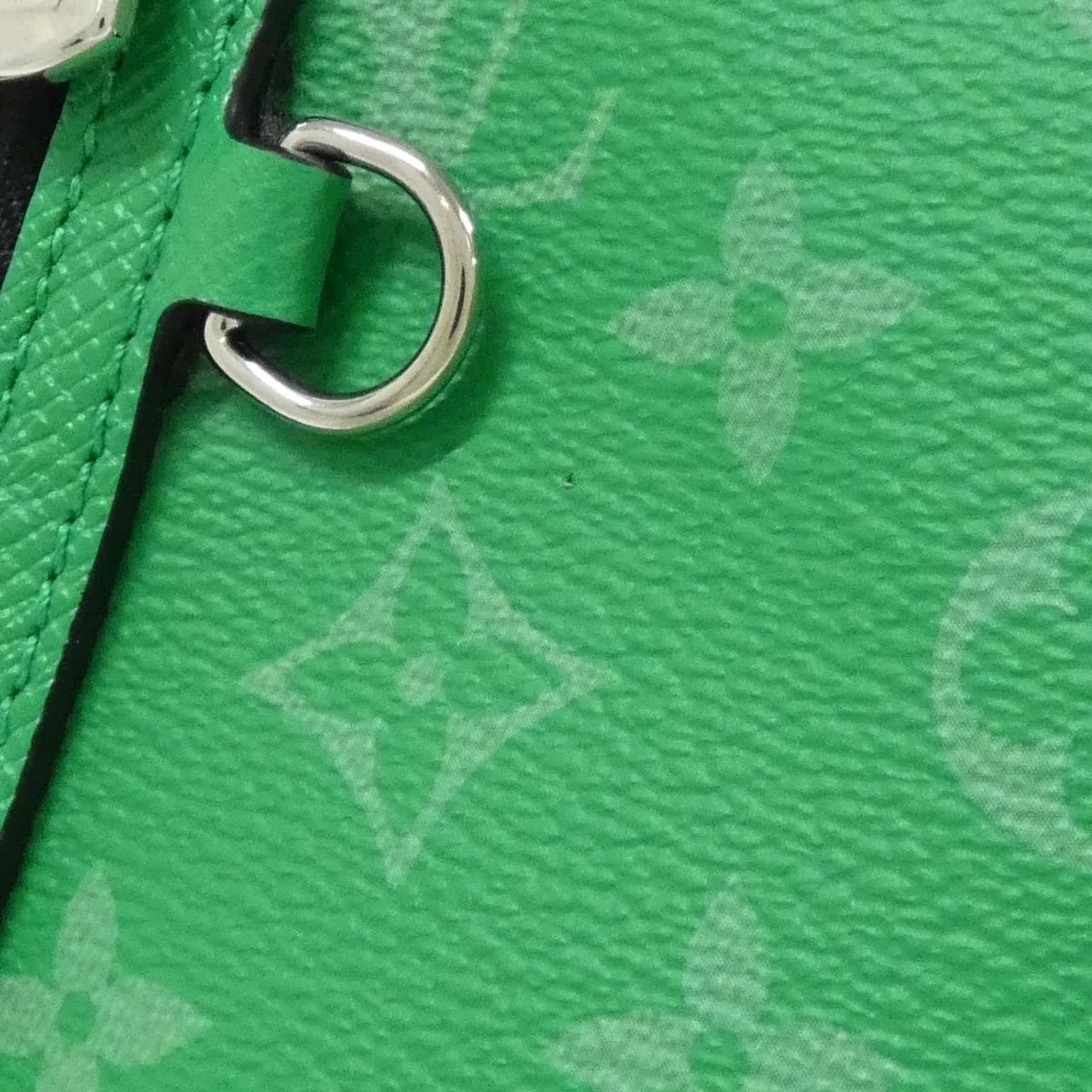 LOUIS VUITTON M31000 Handbag Canvas Black Canvas Rank A - Thumbnail 4