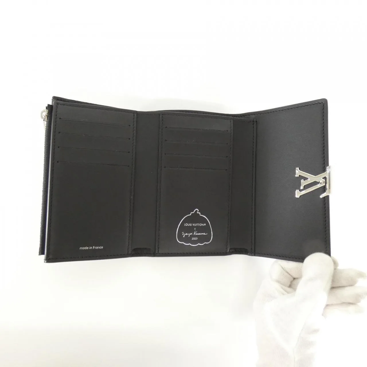 LOUIS VUITTON Capucines M81963 Wallet Black Rank A - Thumbnail 5