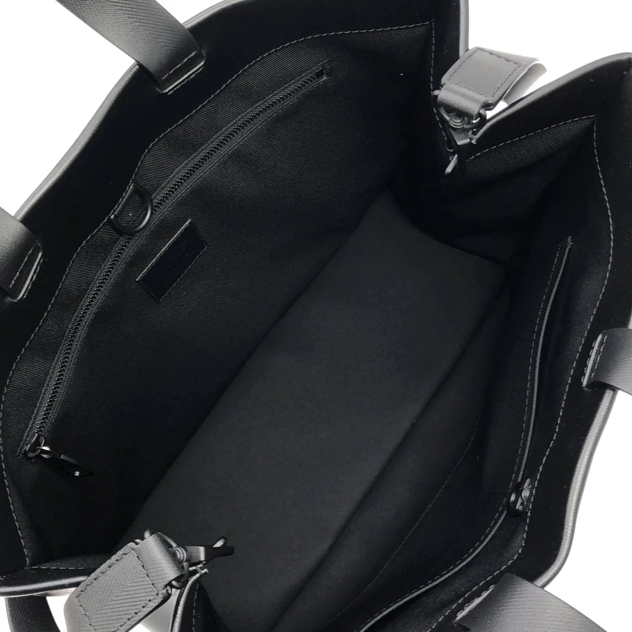 LOUIS VUITTON M13979 Tote