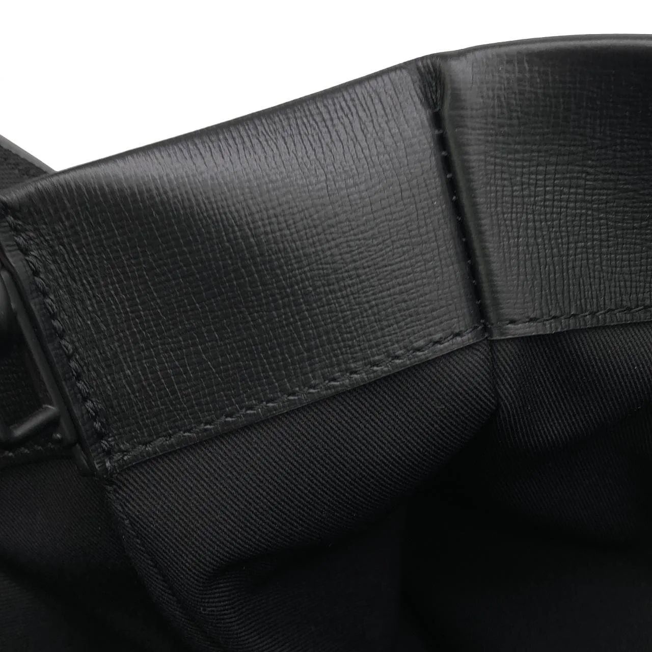 LOUIS VUITTON M13979 Tote