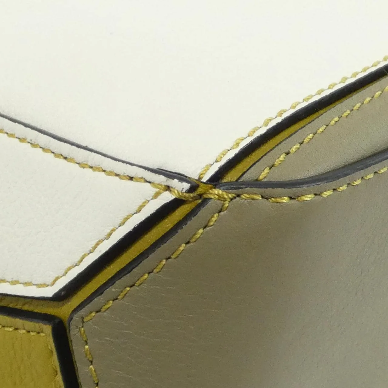 LOEWE Puzzle A510S21X55 Handbag 黑色 中古品A - 縮圖 3