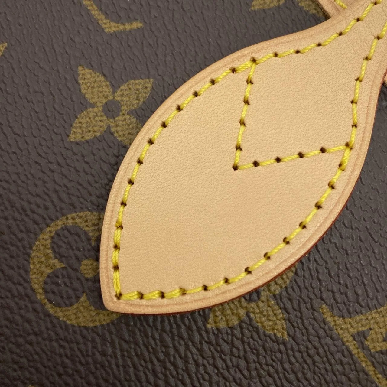 LOUIS VUITTON Neverfull M12096 Tote Monogram Rouge Monogram 中古品A - 縮圖 4