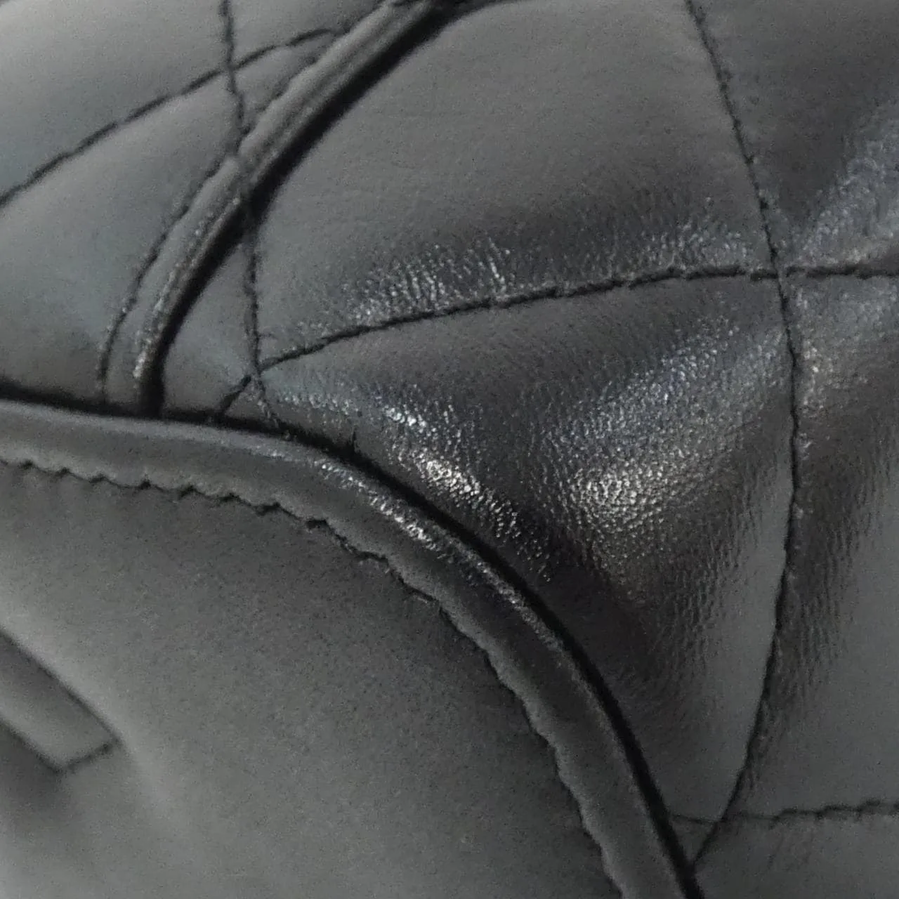 CHANEL Chanel 19 AP3784 Handbag Black Rank B - Thumbnail 3