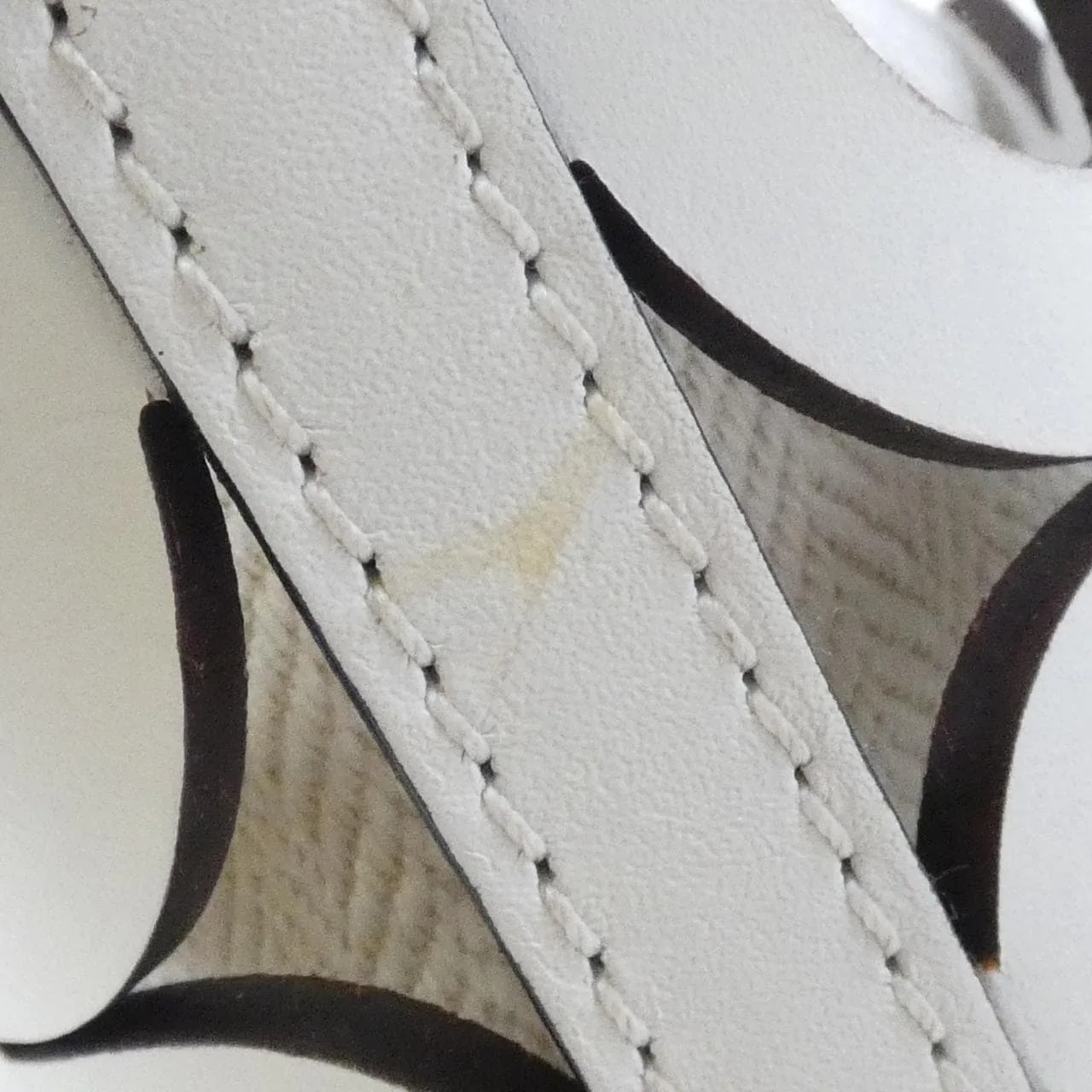 LOEWE C922Y62X07 Handbag Lambskin 白色 羊皮 中古品B - 縮圖 6