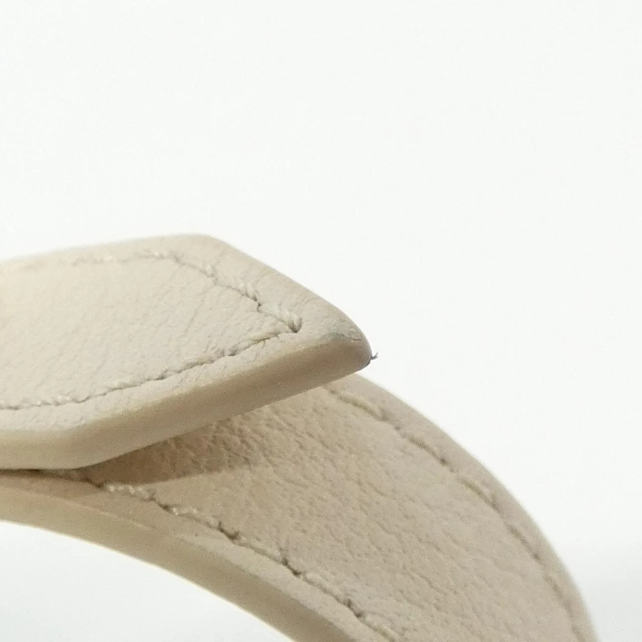 LOUIS VUITTON M8105F Accessories 米色 中古品A - 縮圖 5