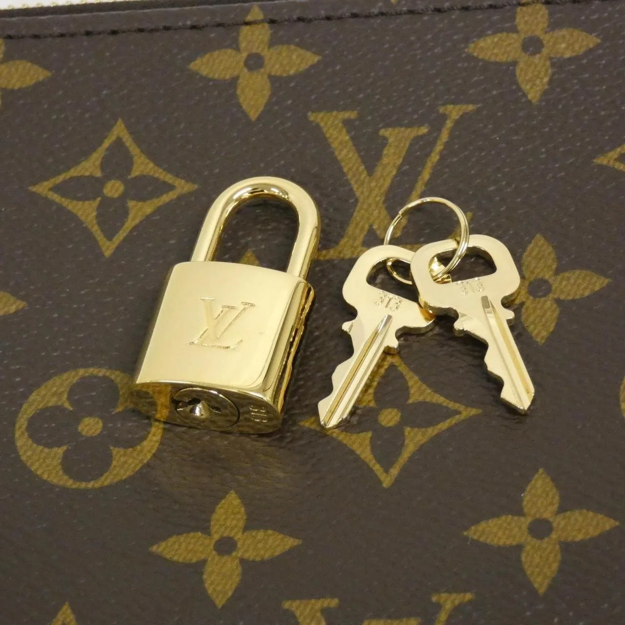 LOUIS VUITTON Pochette M12859 Shoulder Monogram Black Monogram Rank A - Thumbnail 6