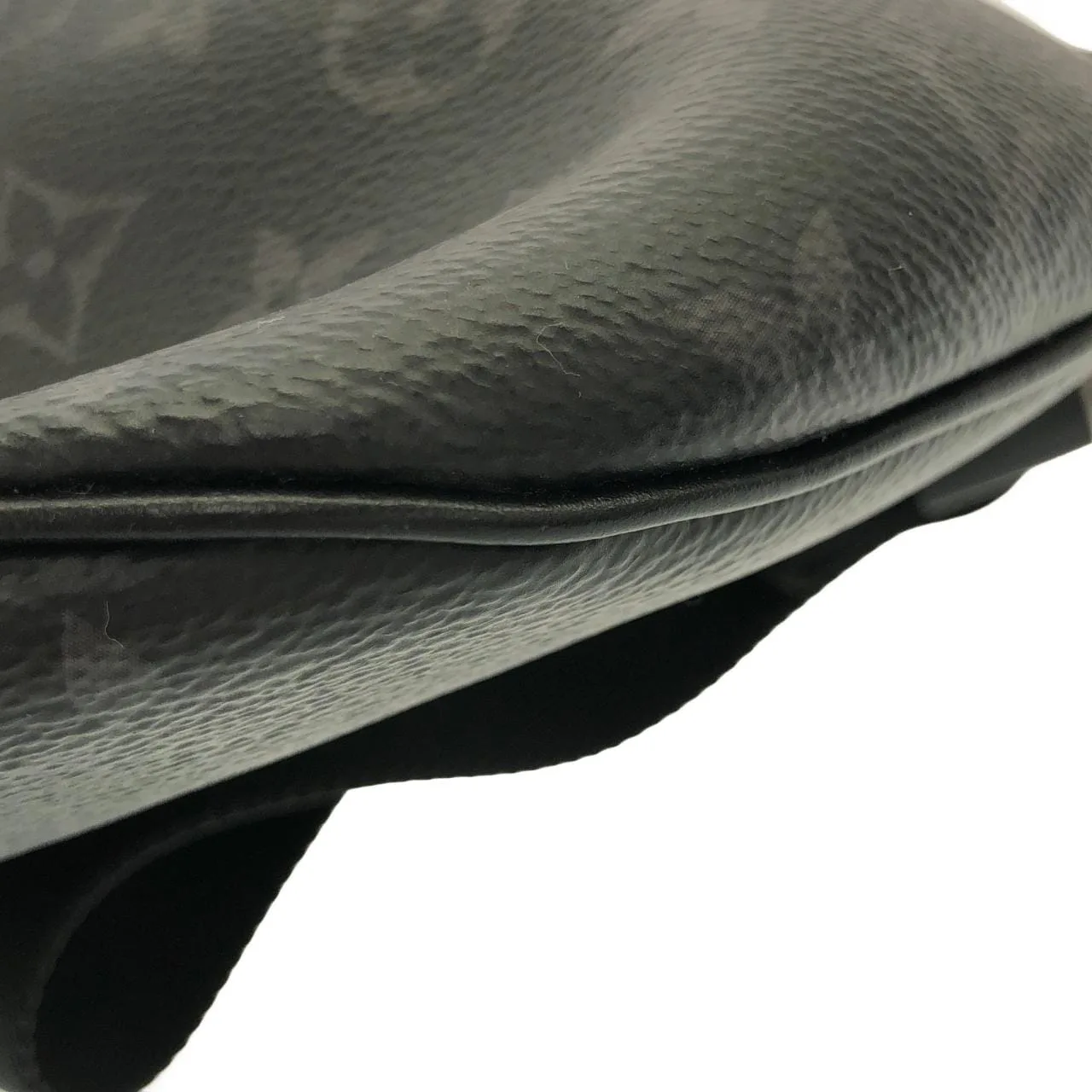 LOUIS VUITTON Discovery M46035 Shoulder Monogram Black Monogram Rank A - Thumbnail 3