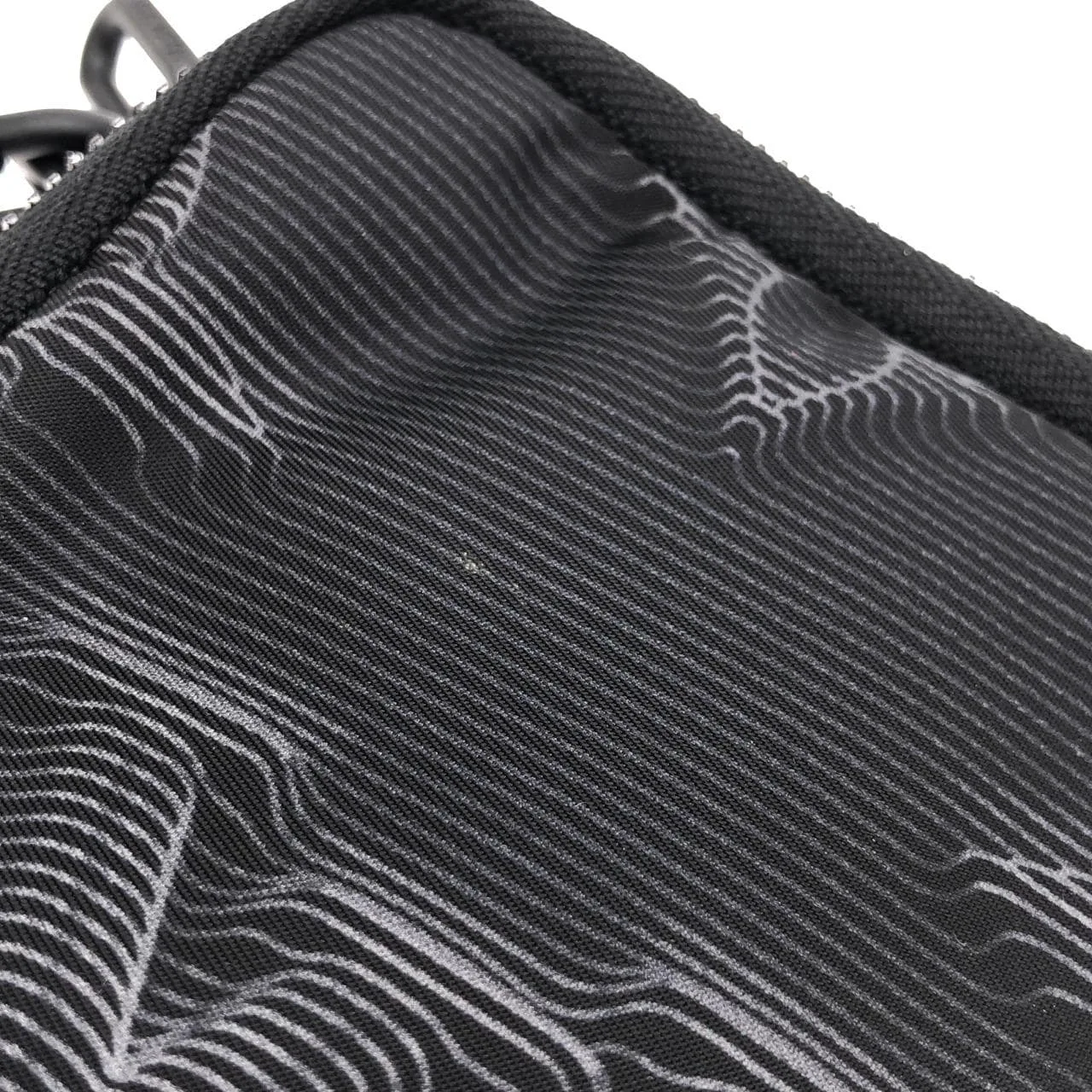 LOUIS VUITTON M80141 Shoulder Nylon 黑色 尼龍 中古品A - 縮圖 5