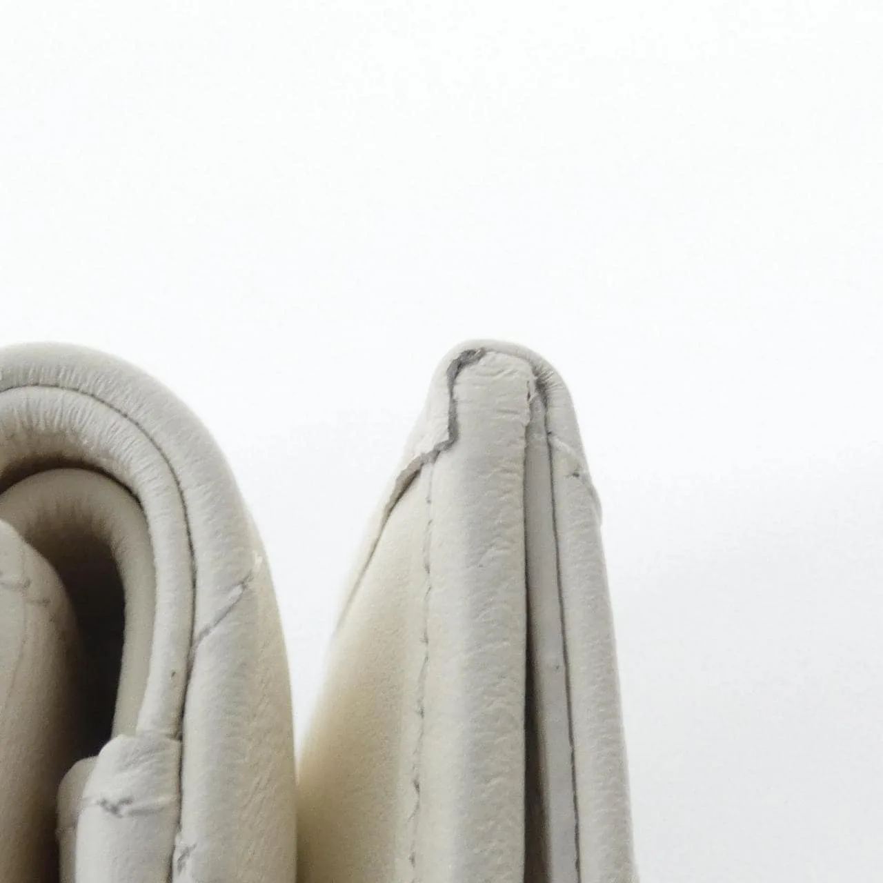 CHANEL AP4727 Wallet White Rank A - Thumbnail 4