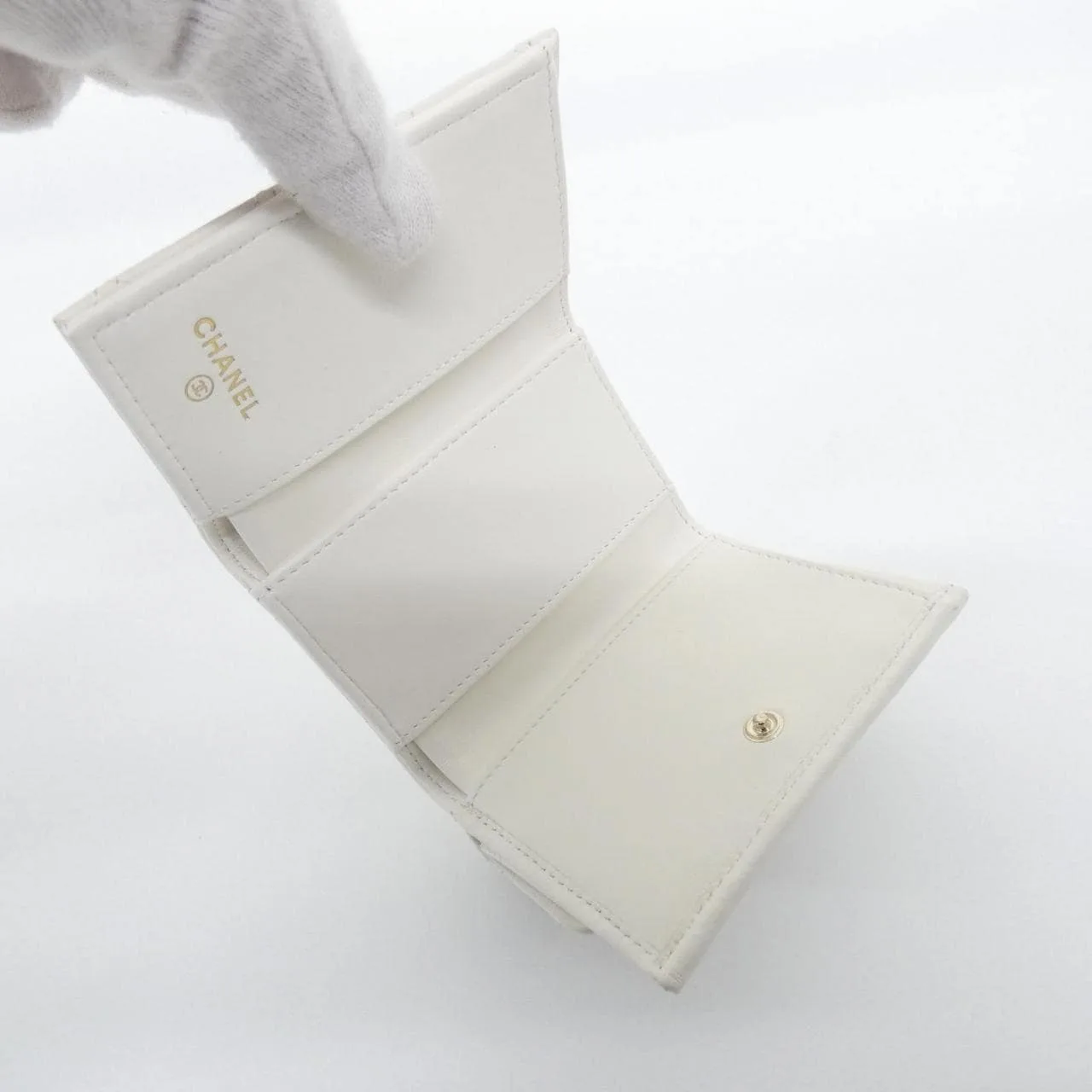 CHANEL AP4727 Wallet White Rank A - Thumbnail 7