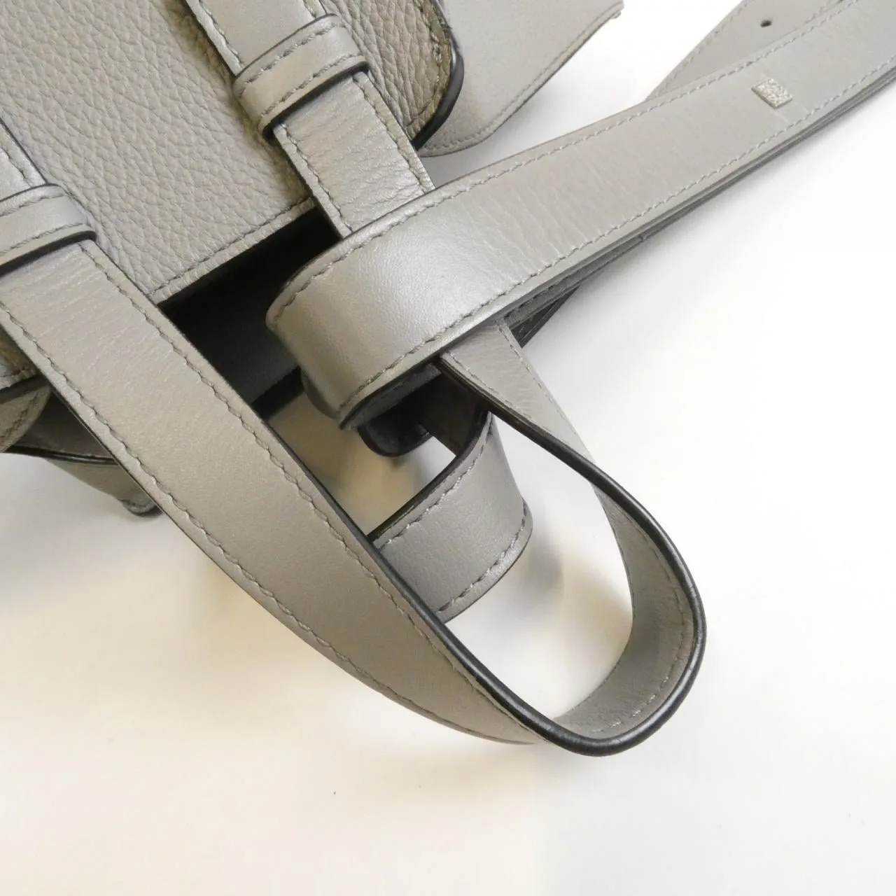 LOEWE Hammock A538S35X51 Shoulder Leather 黑色 皮革 中古品B - 縮圖 6