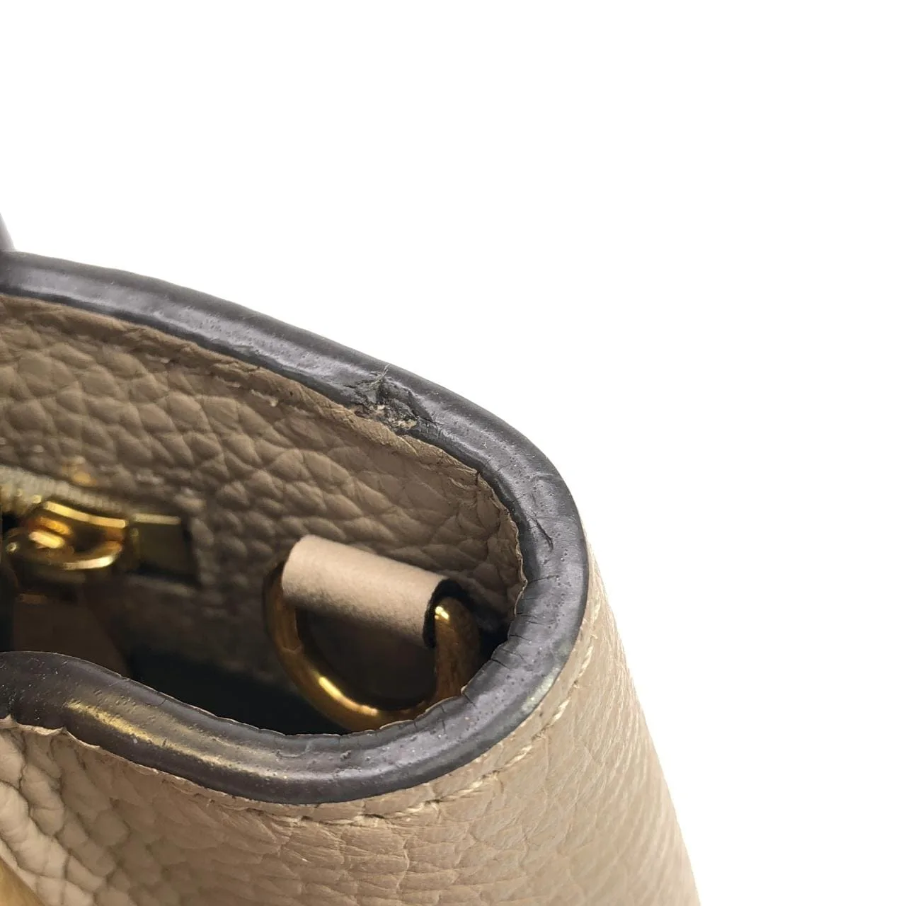 LOUIS VUITTON Capucines N92802 Handbag Leather