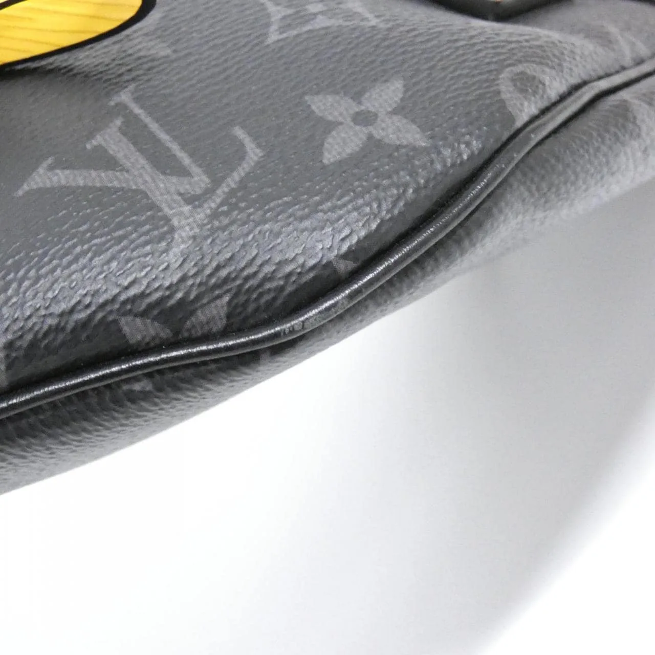 LOUIS VUITTON Discovery M45220 Shoulder Monogram Black Monogram Rank A - Thumbnail 3