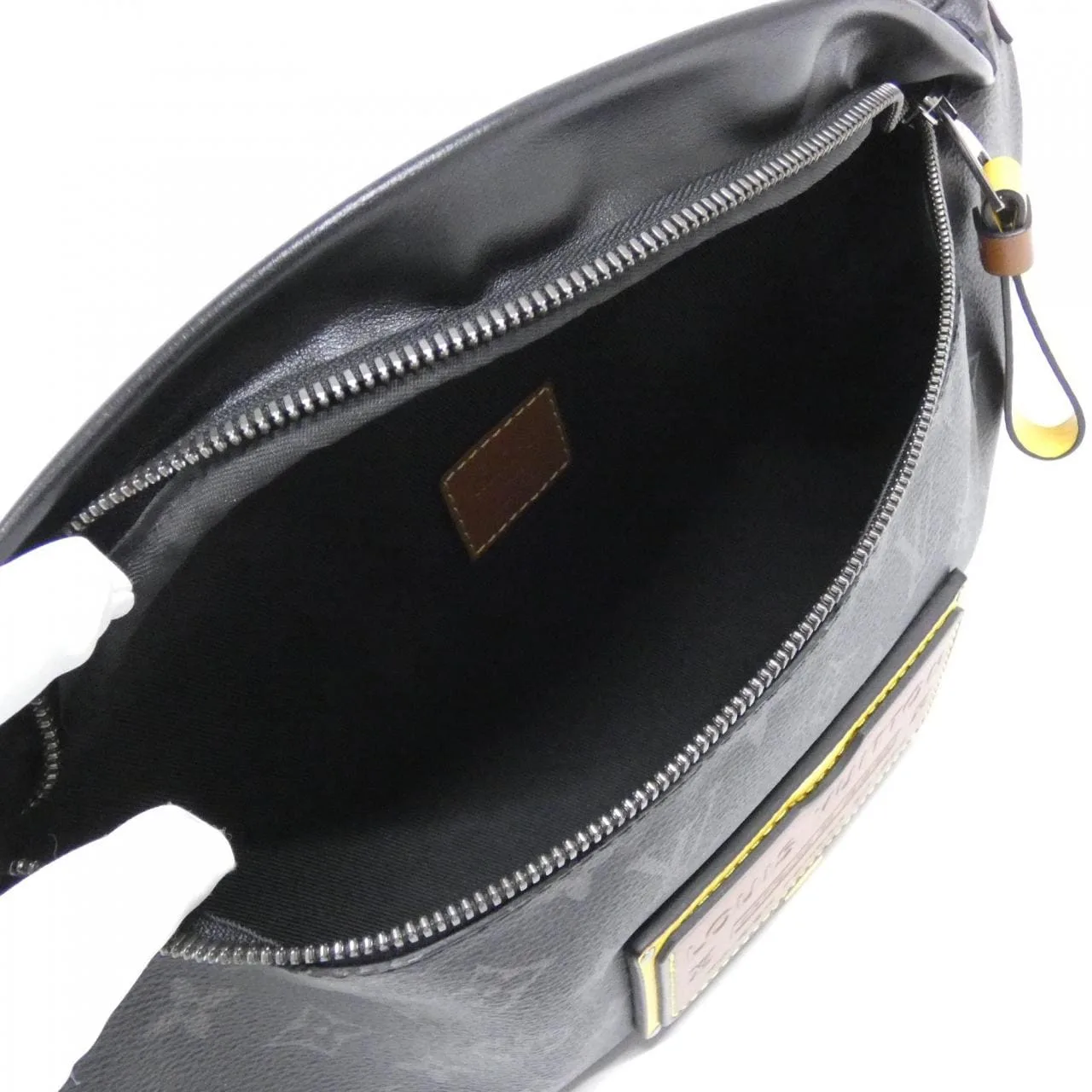 LOUIS VUITTON Discovery M45220 Shoulder Monogram Black Monogram Rank A - Thumbnail 9