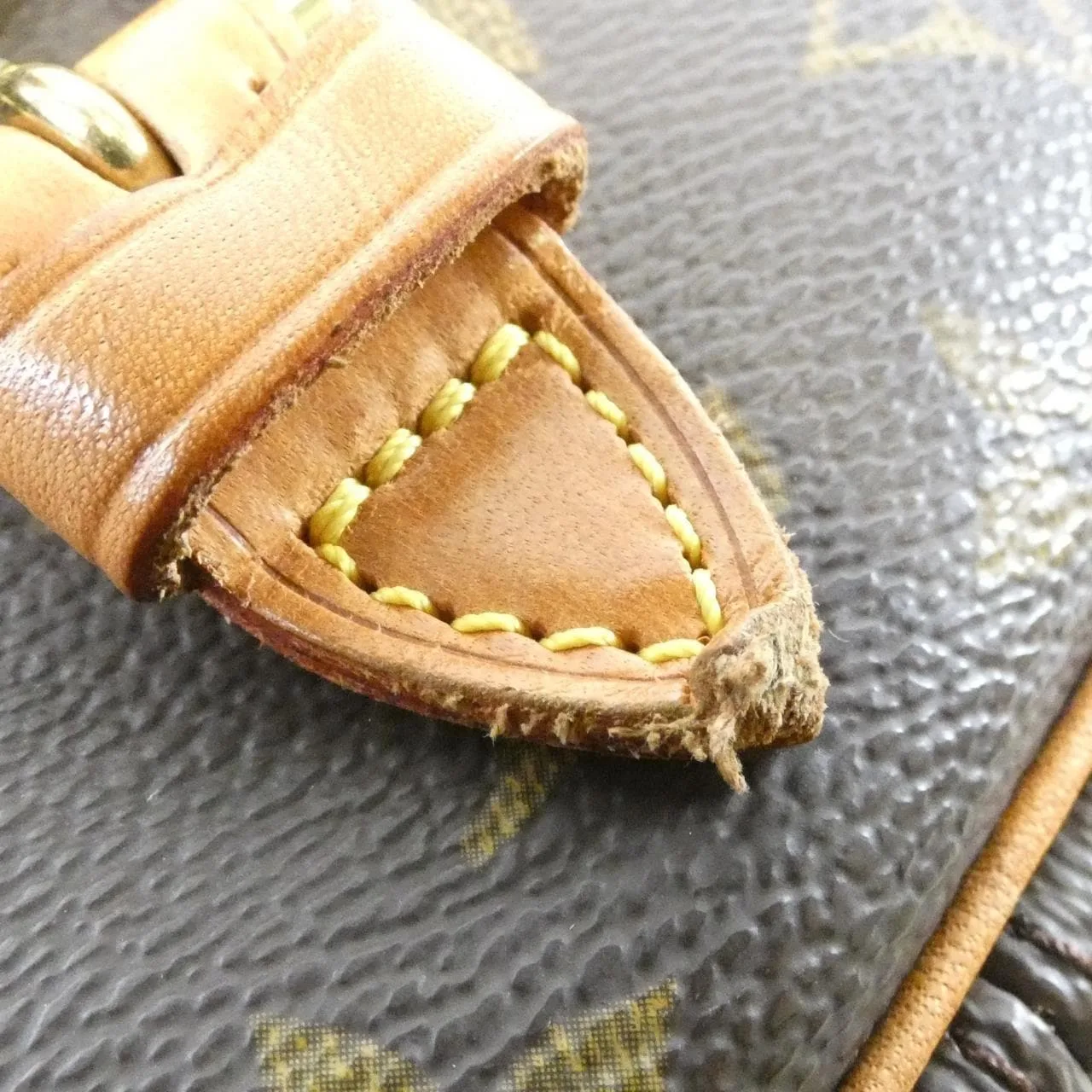 LOUIS VUITTON M42250 Shoulder Monogram 黑色 Monogram 中古品B - 縮圖 4